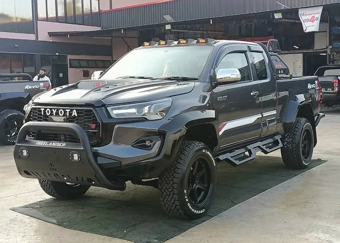 2012 Toyota Hilux Vigo J · Smart Cab · 2.7 4WD AT — photo 1 of 15