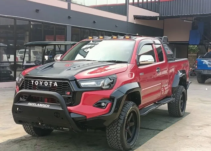 2013 Toyota Hilux Vigo J · Smart Cab · 2.7 4WD AT — photo 1 of 14