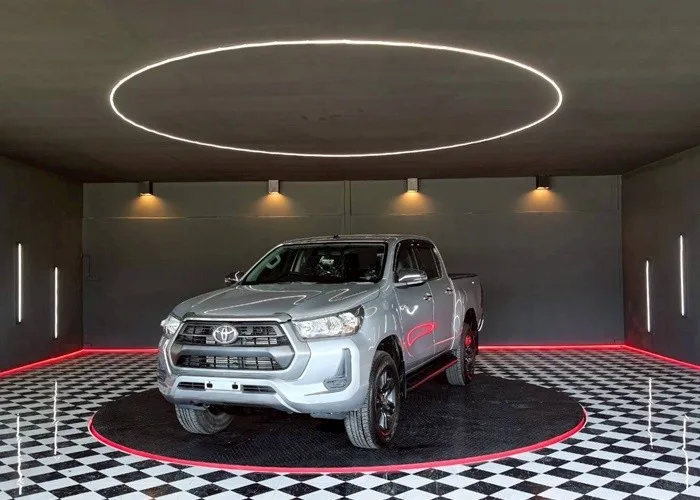 2020 Toyota Hilux Revo Entry · Double Cab · 2.4 2WD AT — photo 1 of 17