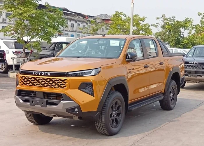 2026 Toyota Hilux Travo Overland · Double Cab · 2.8 2WD AT — photo 1 of 16