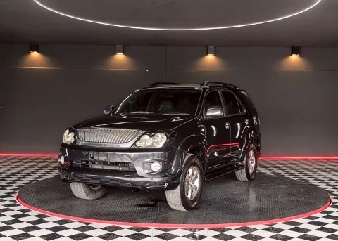 2005 Toyota Fortuner V · SUV · 2.7 4WD AT