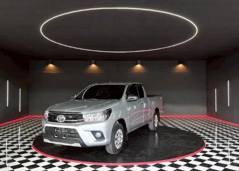 2018 Toyota Hilux Revo J · Smart Cab · 2.4 2WD MT