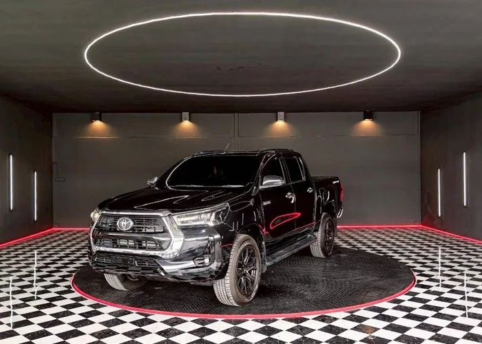 2022 Toyota Hilux Revo Mid · Double Cab · 2.4 2WD AT — photo 1 of 18