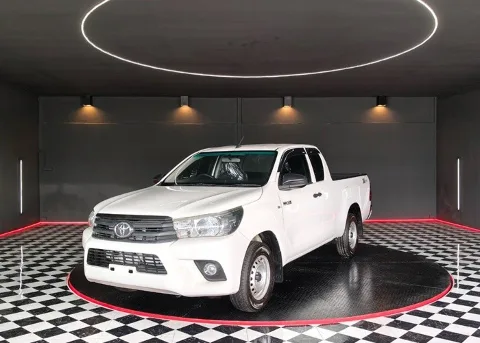 2018 Toyota Hilux Revo J · Smart Cab · 2.4 2WD MT