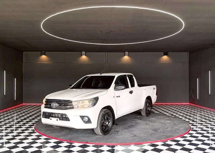 2016 Toyota Hilux Revo J · Smart Cab · 2.4 2WD MT — photo 1 of 17