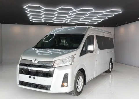 2020 Toyota Commuter Van · 2.8 2WD MT