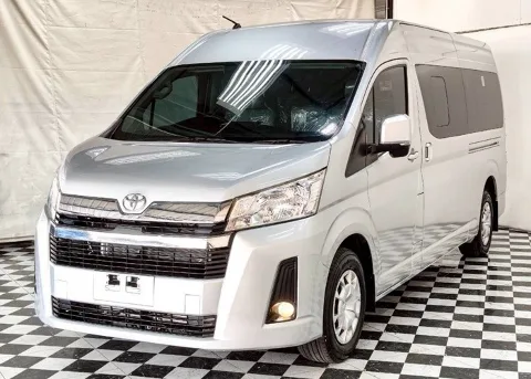 2020 Toyota Commuter Van · 2.8 2WD MT