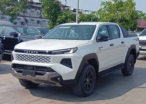 2026 Toyota Hilux Travo Overland Plus · Double Cab · 2.8 4WD AT