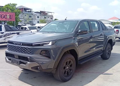 2026 Toyota Hilux Travo Overland Plus · Double Cab · 2.8 4WD AT
