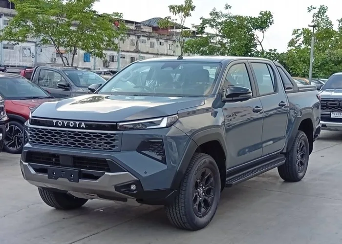 2026 Toyota Hilux Travo Overland Plus · Double Cab · 2.8 4WD AT — photo 1 of 15