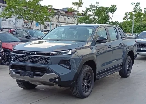 2026 Toyota Hilux Travo Overland Plus · Double Cab · 2.8 4WD AT
