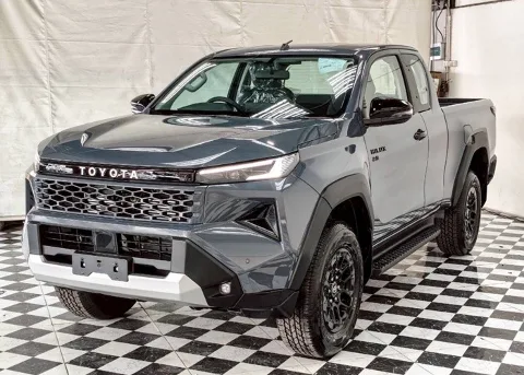 2026 Toyota Hilux Travo 4TREX Premium · Smart Cab · 2.8 4WD AT