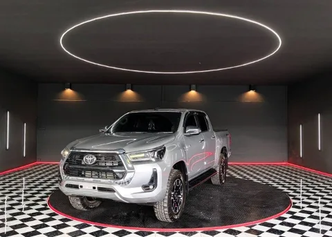 2021 Toyota Hilux Revo Hight · Double Cab · 2.8 4WD AT