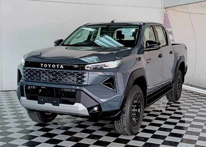 2026 Toyota Hilux Travo Premium · Double Cab · 2.8 2WD AT — photo 1 of 16