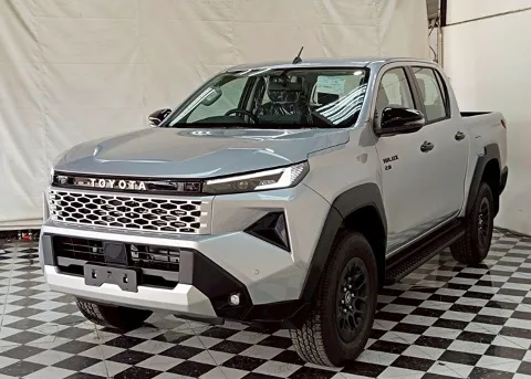 2026 Toyota Hilux Travo Premium · Double Cab · 2.8 2WD AT