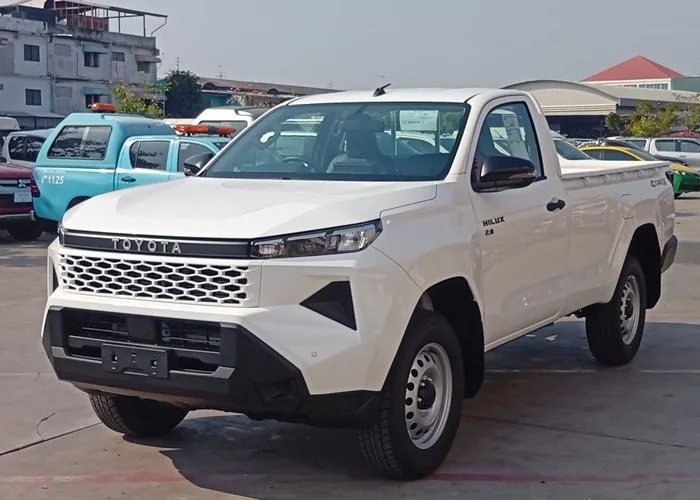 2026 Toyota Hilux Travo 4TREX · Single Cab · 2.8 4WD MT — photo 1 of 15