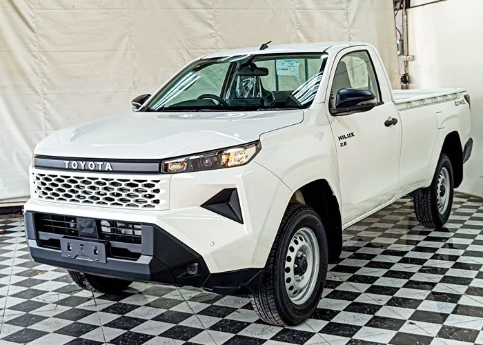 2026 Toyota Hilux Travo 4TREX · Single Cab · 2.8 4WD MT — photo 1 of 16