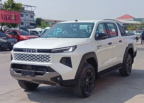 2026 Toyota Hilux Travo Overland · Double Cab · 2.8 2WD AT