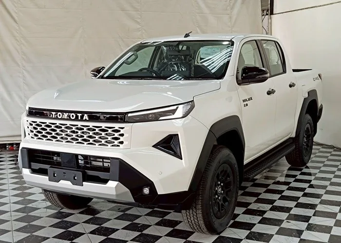 2026 Toyota Hilux Travo 4TREX Premium · Double Cab · 2.8 4WD MT — photo 1 of 18