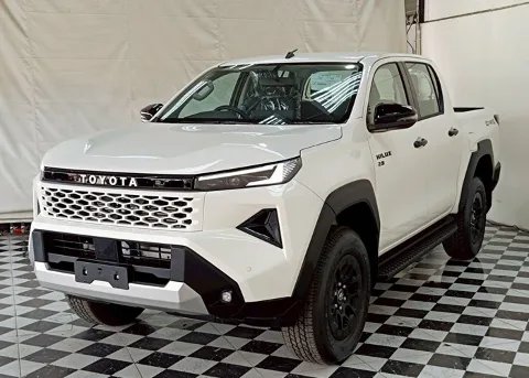 2026 Toyota Hilux Travo 4TREX Premium · Double Cab · 2.8 4WD MT