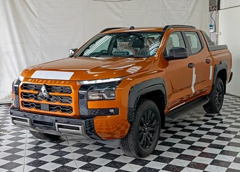2026 Mitsubishi Triton Double Cab · 2.5 4WD AT