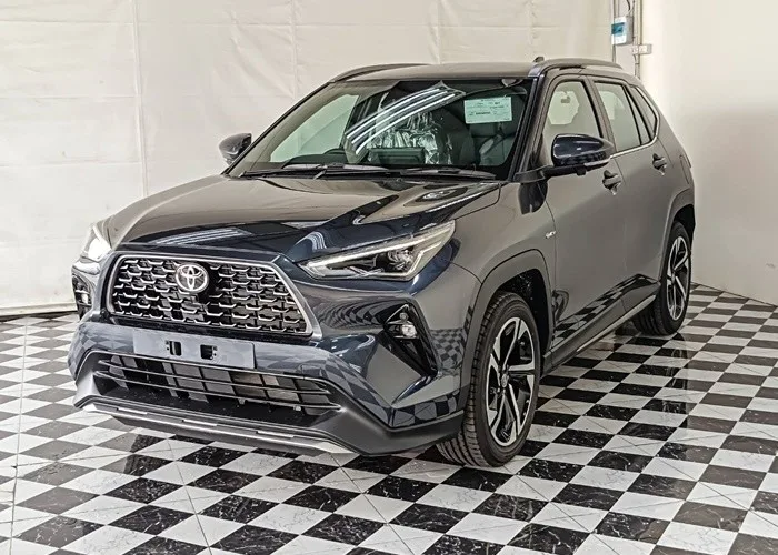 2026 Toyota Yaris Cross Premium Luxury · SUV · 1.5 2WD AT — photo 1 of 17