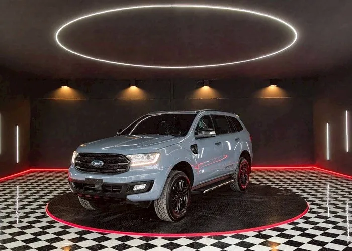 2019 Ford Everest SUV · 2.0 4WD AT — photo 1 of 18