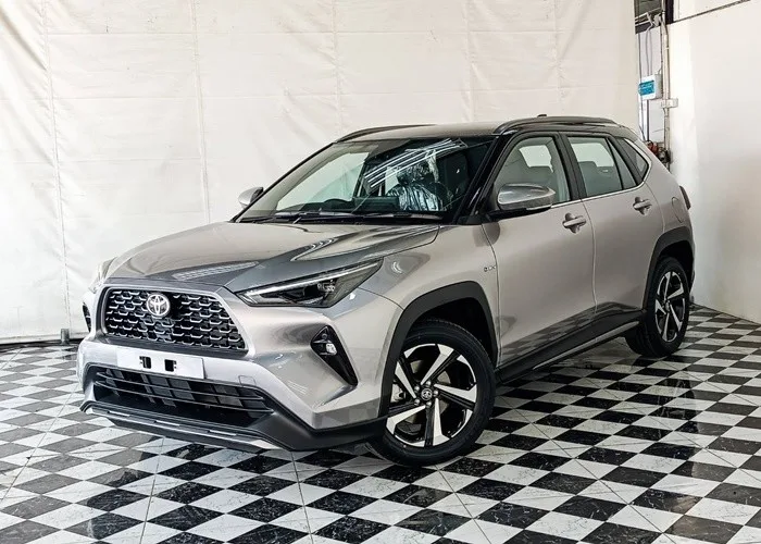 2026 Toyota Yaris Cross Premium · SUV · 1.5 2WD AT — photo 1 of 17