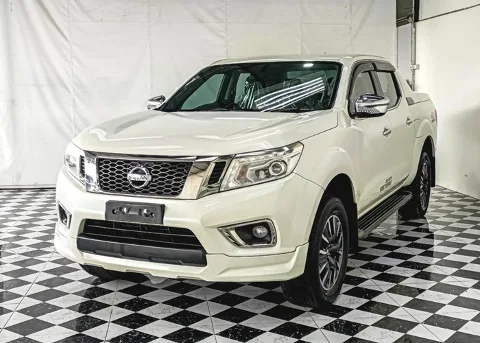 2017 Nissan Navara Double Cab · 2.5 4WD AT