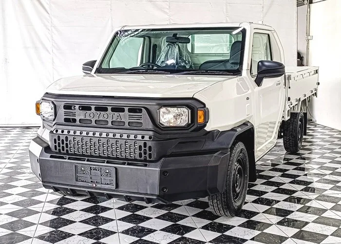 2026 Toyota Hilux Champ Single Cab · 2.4 2WD MT — photo 1 of 17