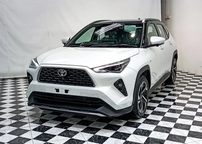 2026 Toyota Yaris Cross Premium Luxury · SUV · 1.5 2WD AT — photo 1 of 15