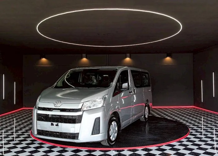 2019 Toyota Hiace Van · 2.8 2WD MT — photo 1 of 18