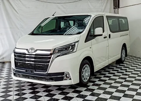 2019 Toyota Hiace Van · 2.8 2WD MT