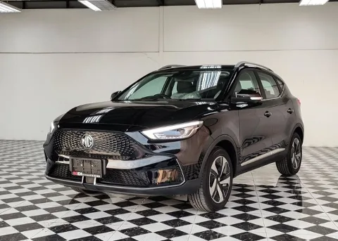 2025 MG Lux Sedan · 2WD AT