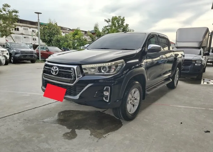 2019 Toyota Hilux Revo E · Double Cab · 2.4 2WD AT — photo 1 of 14