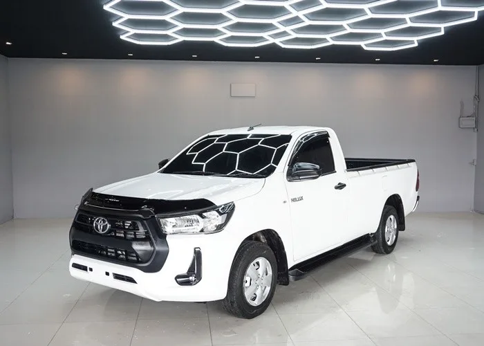 2021 Toyota Hilux Revo Entry · Single Cab · 2.4 2WD MT — photo 1 of 15