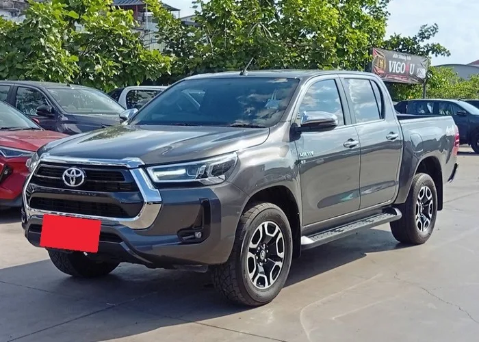 2021 Toyota Hilux Revo Hight · Double Cab · 2.8 4WD AT — photo 1 of 15