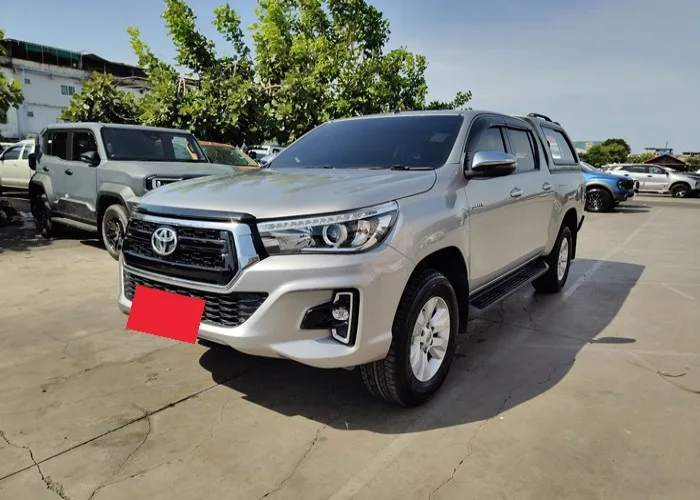 2020 Toyota Hilux Revo E · Double Cab · 2.4 2WD AT — photo 1 of 14
