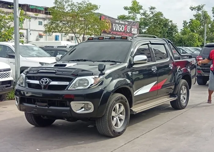 2006 Toyota Hilux Vigo G · Double Cab · 3.0 4WD AT — photo 1 of 15