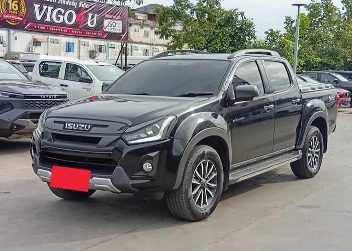 2018 Isuzu D-max Z · Double Cab · 3.0 4WD AT — photo 1 of 15