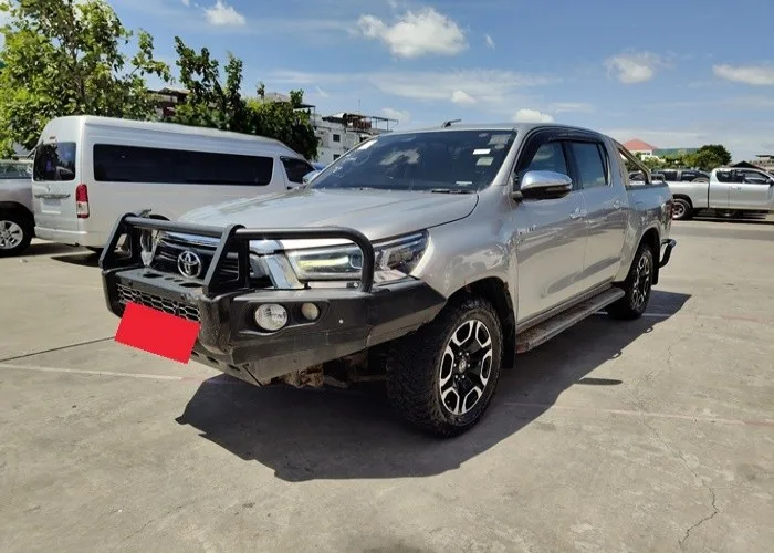 2021 Toyota Hilux Revo Hight · Double Cab · 2.8 4WD AT — photo 1 of 5