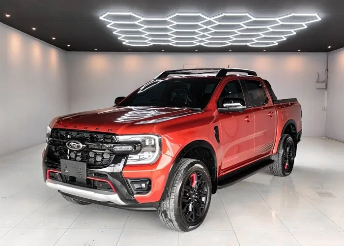 2023 Ford Ranger Stormtrack · Double Cab · 2.0 4WD AT — photo 1 of 19