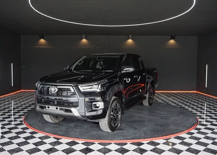 2023 Toyota Hilux Revo Hight · Double Cab · 2.4 2WD AT — photo 1 of 16