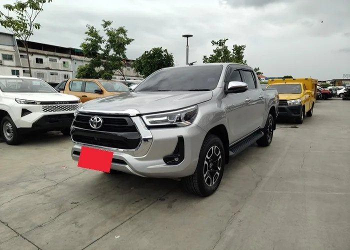 2022 Toyota Hilux Revo Hight · Double Cab · 2.8 4WD AT — photo 1 of 15