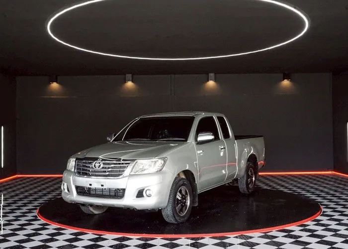 2015 Toyota Hilux Vigo J · Smart Cab · 2.7 2WD MT — photo 1 of 15
