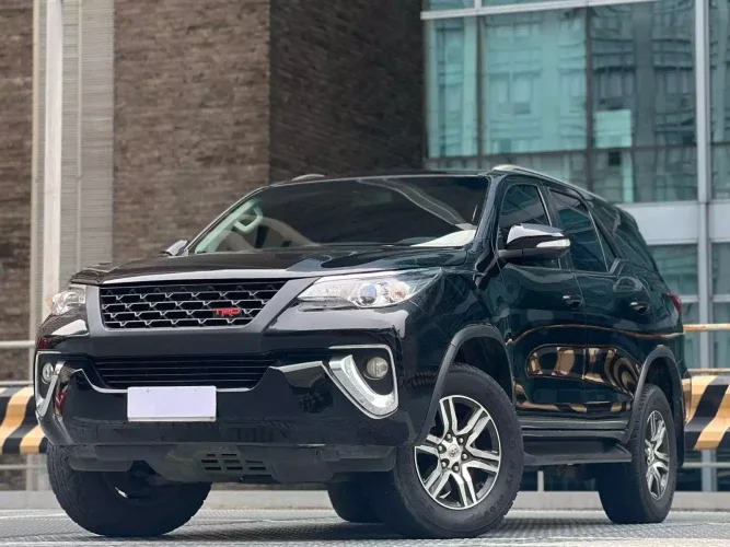 2016 Toyota Fortuner G · SUV · 2.4 2WD AT — photo 1 of 18