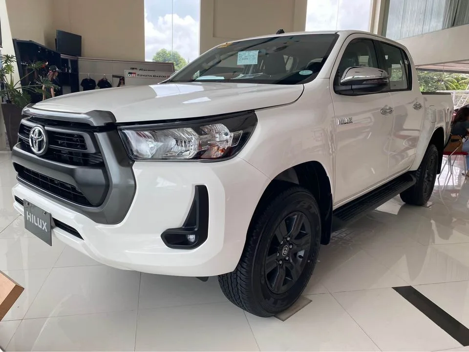 2024 Toyota Hilux Double Cab · 2.4 2WD AT — photo 1 of 6