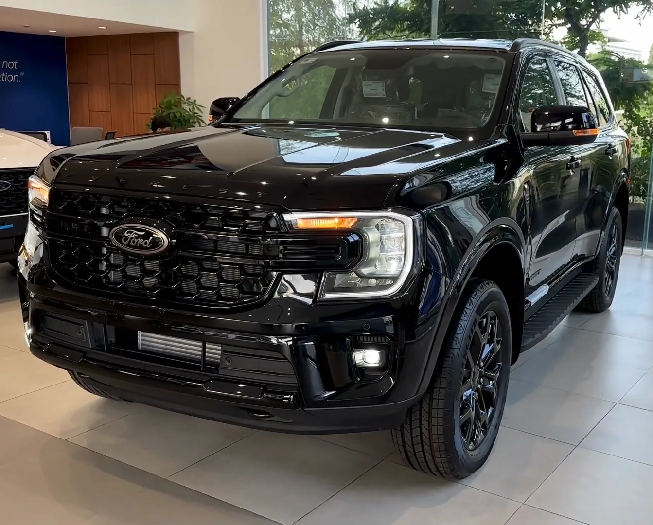 2026 Ford Everest SUV · 2.0 2WD AT — photo 1 of 15