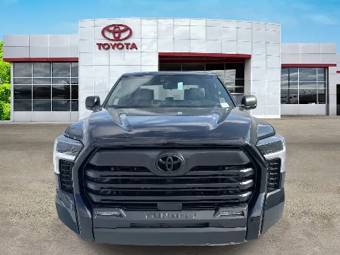 2025 TOYOTA PICKUP 3.4 2WD AT Black Pickup · Automatic