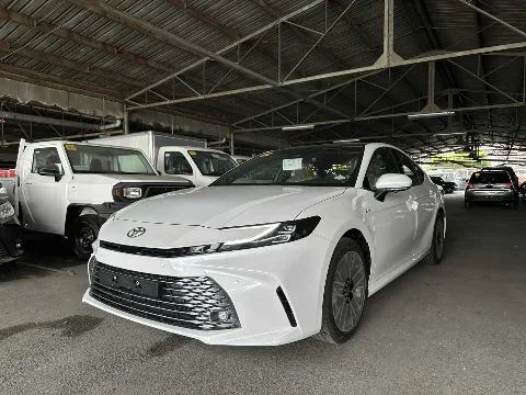 2027 Toyota Camry V · Sedan · 2.5 2WD AT